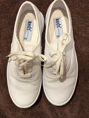 Keds White Leather Lace-Up Sneakers women’s size 5 clean classic see photos